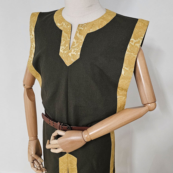 Patron de tabard ouvert, by juliechantal