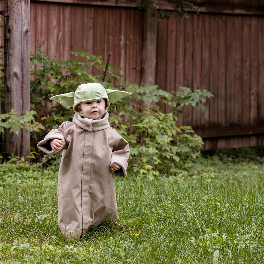 DIY Baby Yoda Costume
