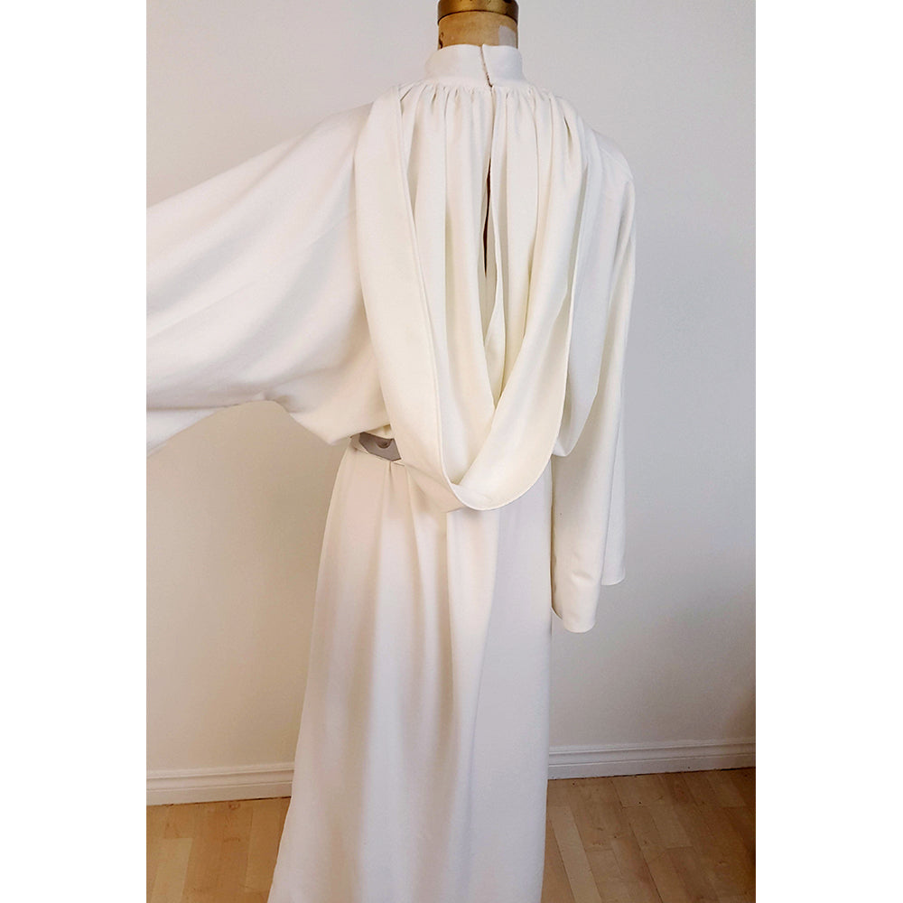 Princess Leia costume pattern. Available sizes: XS to 2XL juliechantal Princess Leia costume pattern. Available sizes: XS to 2XL juliechantal