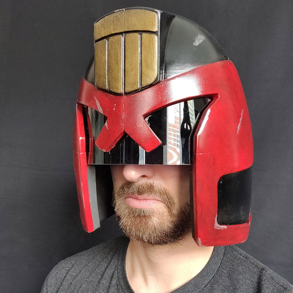 3D print file. Judge Dredd Helmet – juliechantal
